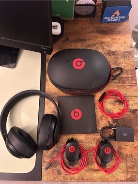 Beats Studio Wireless Headphones with Case and Cords